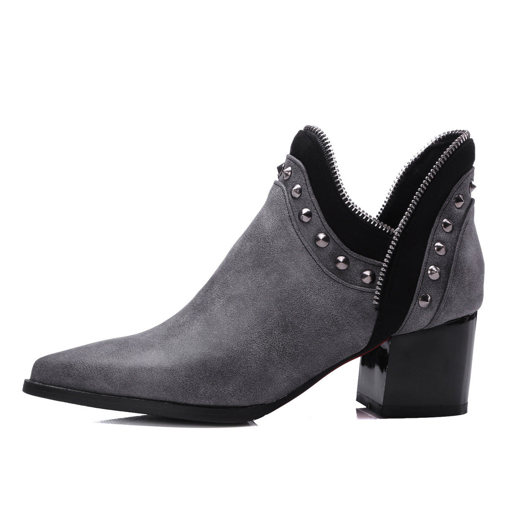 Laurence — Bottes à Clous