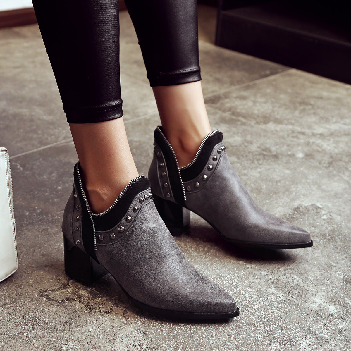 Laurence — Bottes à Clous
