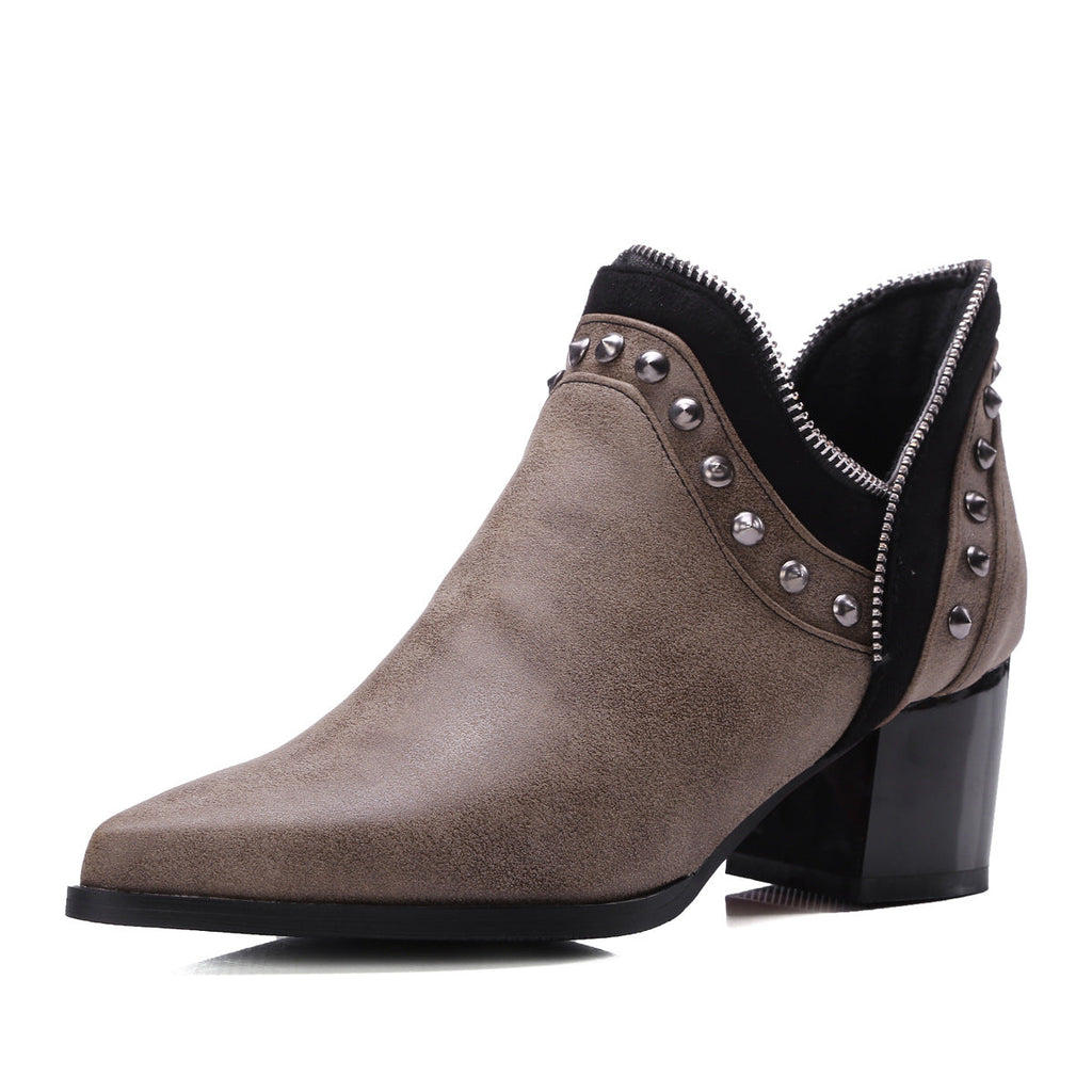 Laurence — Bottes à Clous
