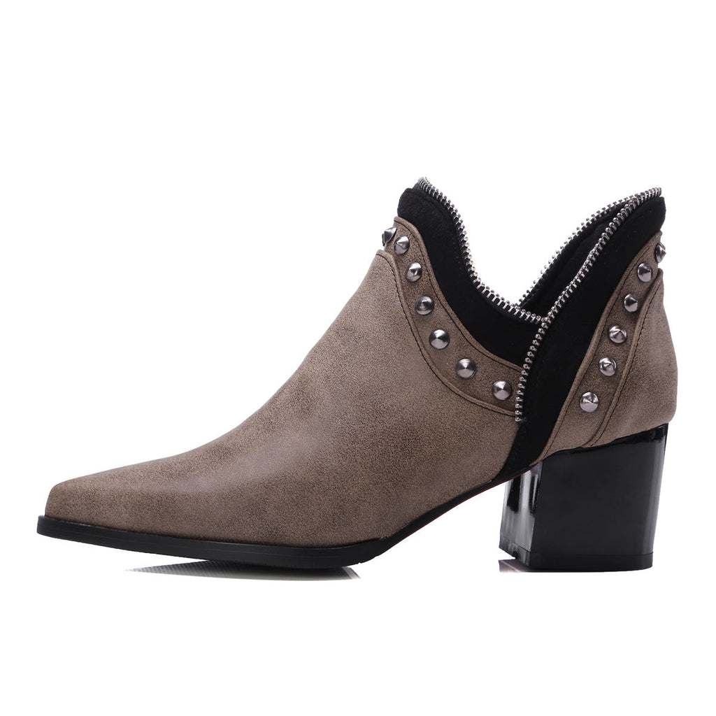 Laurence — Bottes à Clous