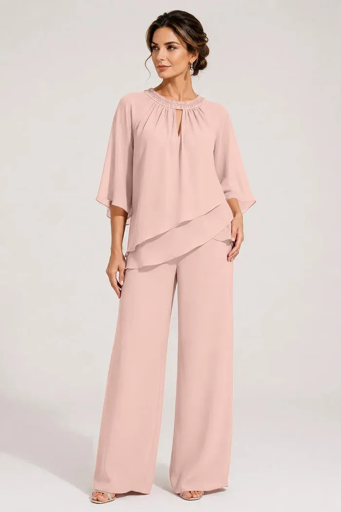 Dominique — Tailleur Pantalon, Col en Trou de Serrure